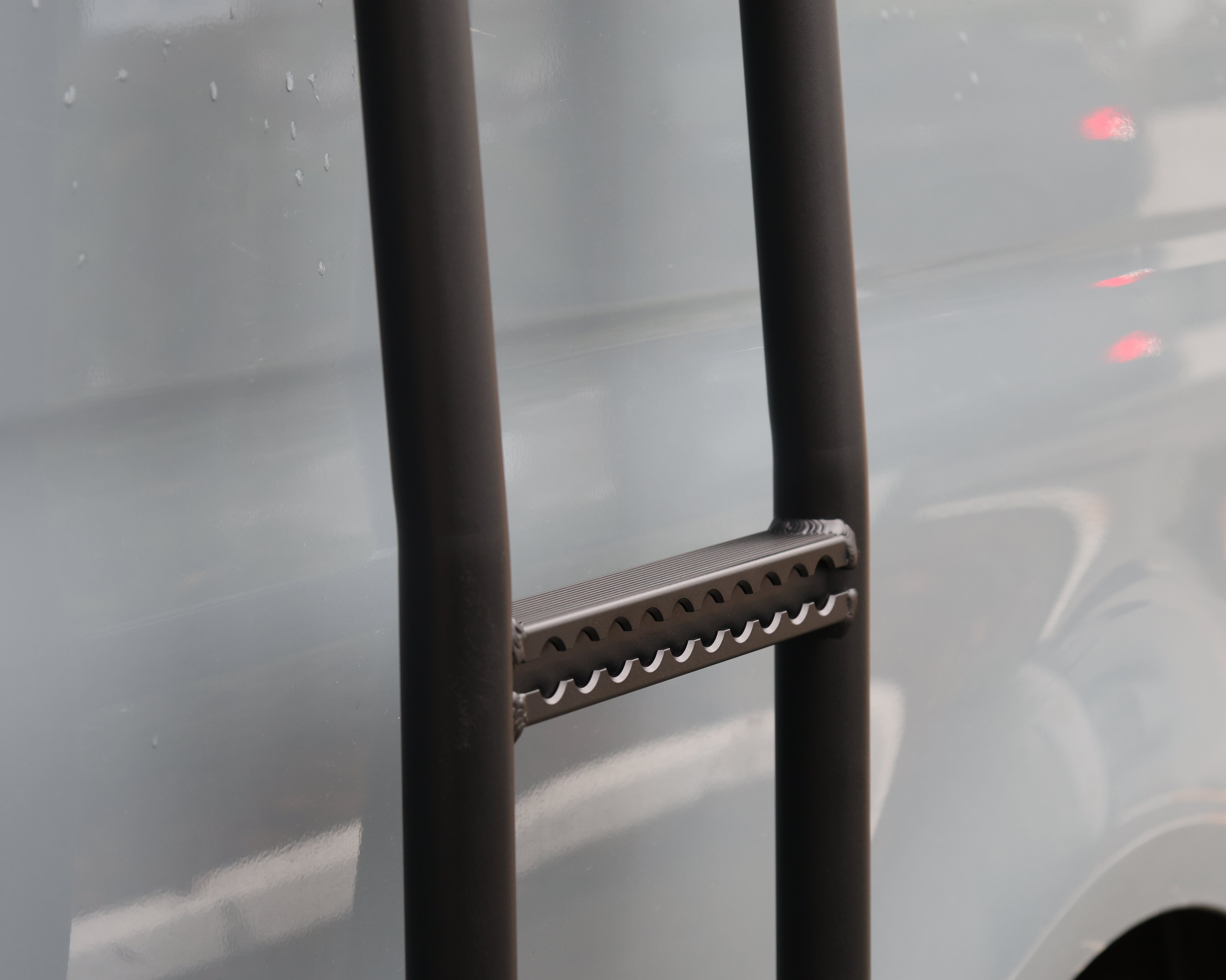 Sprinter with Side Ladder Mid Focus