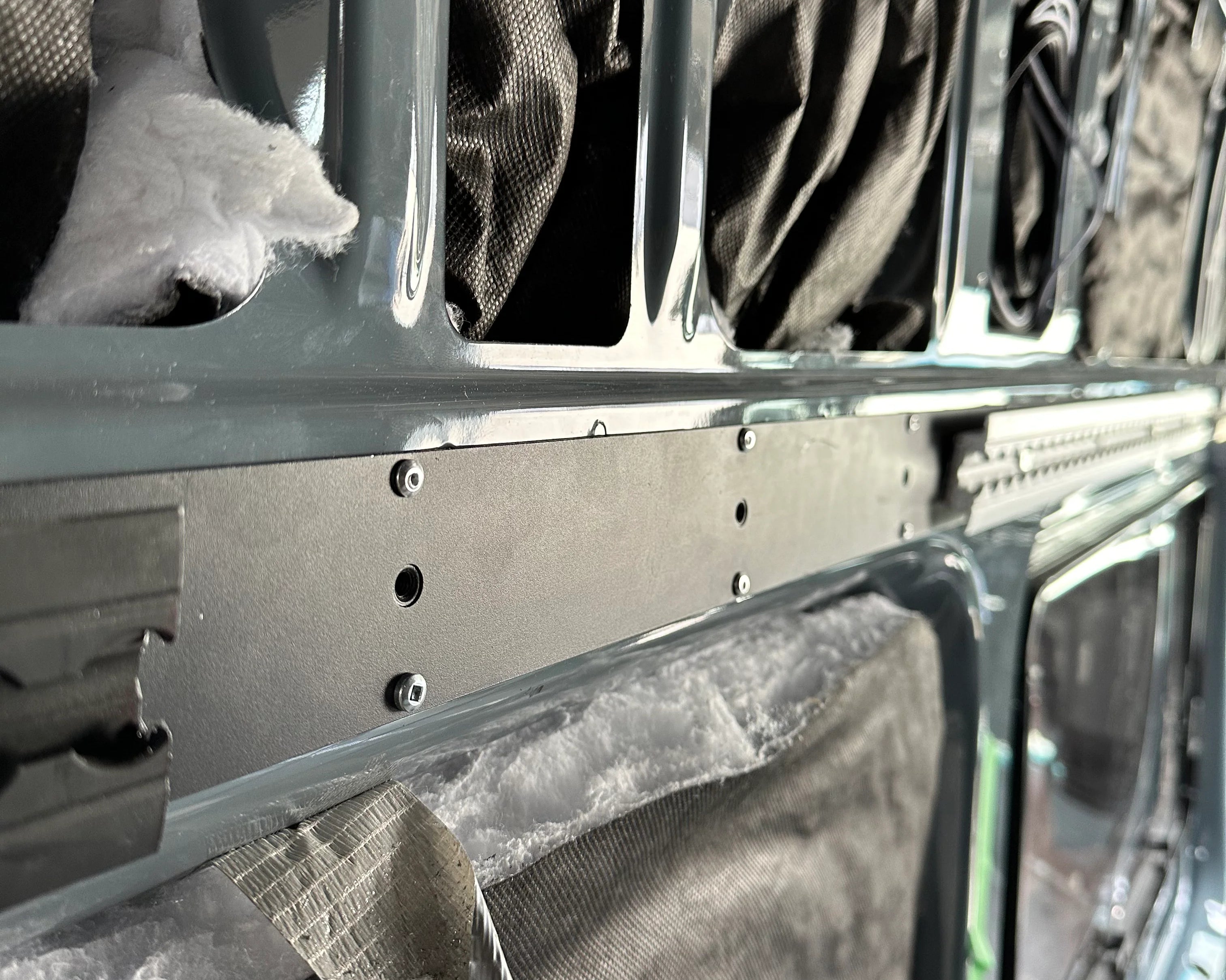 L-Track Back Framing