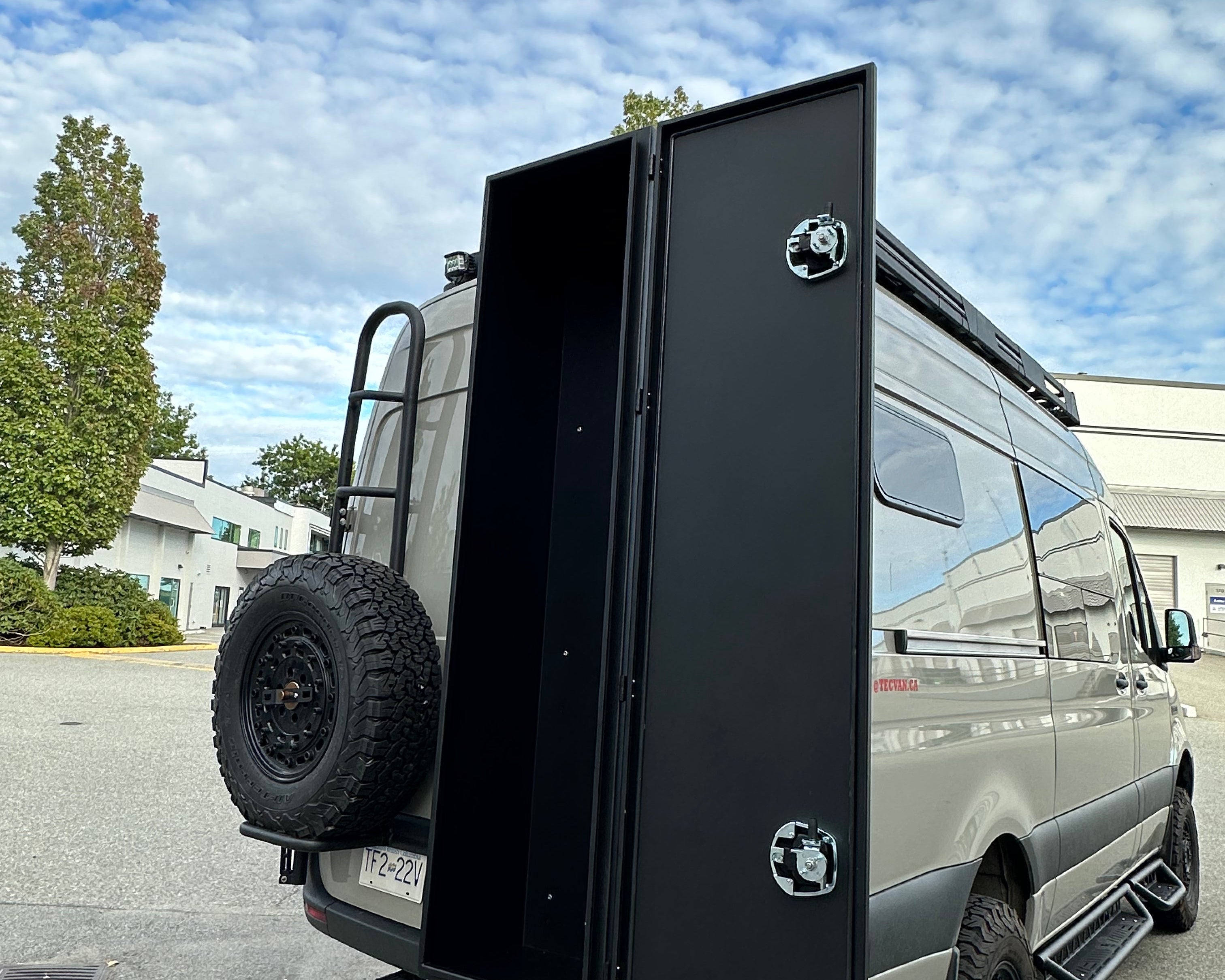 Rock Solid Components Trenta Aluminum Storage Box