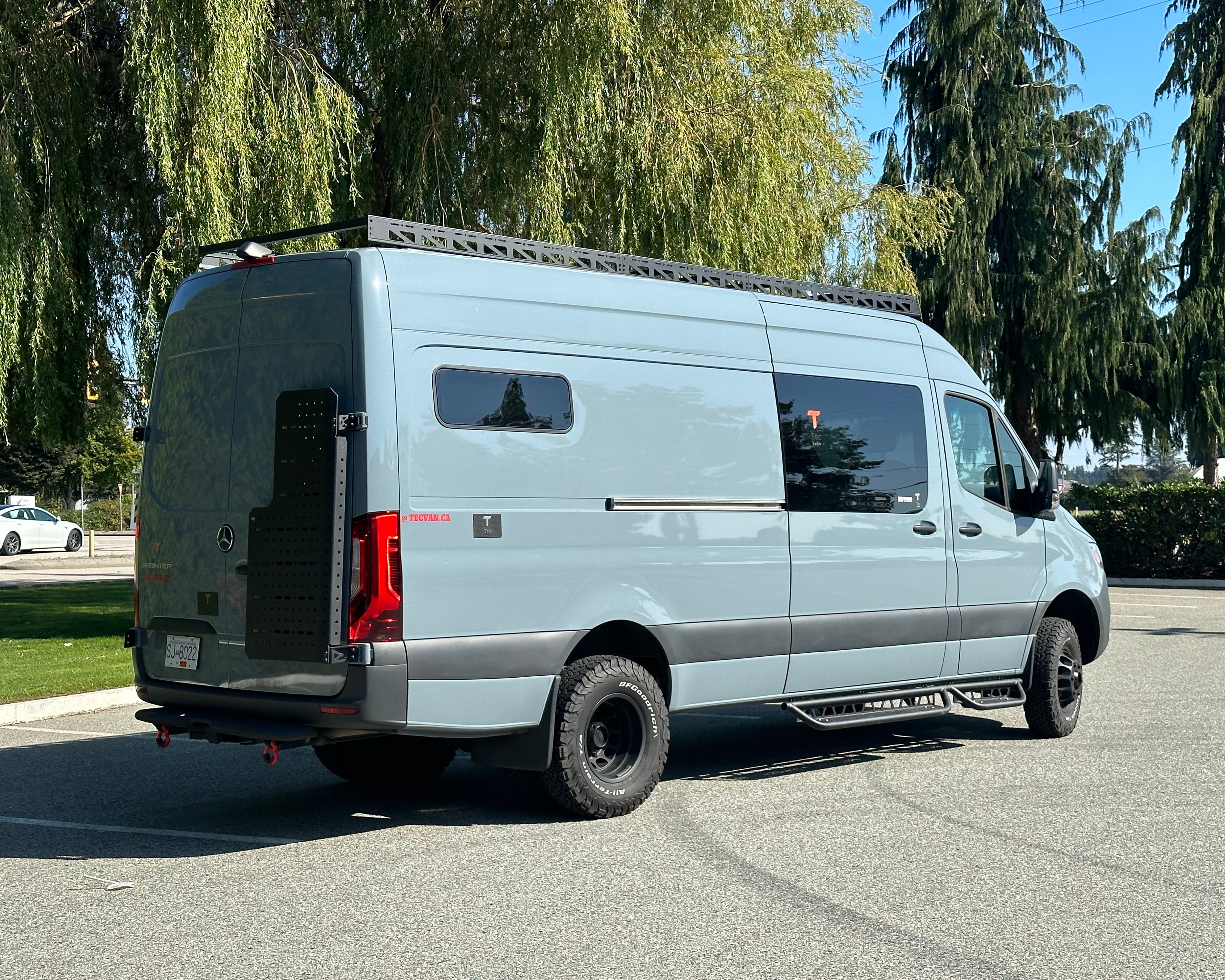 2007+ Mercedes Sprinter Modular Drop Down Running Boards Side View