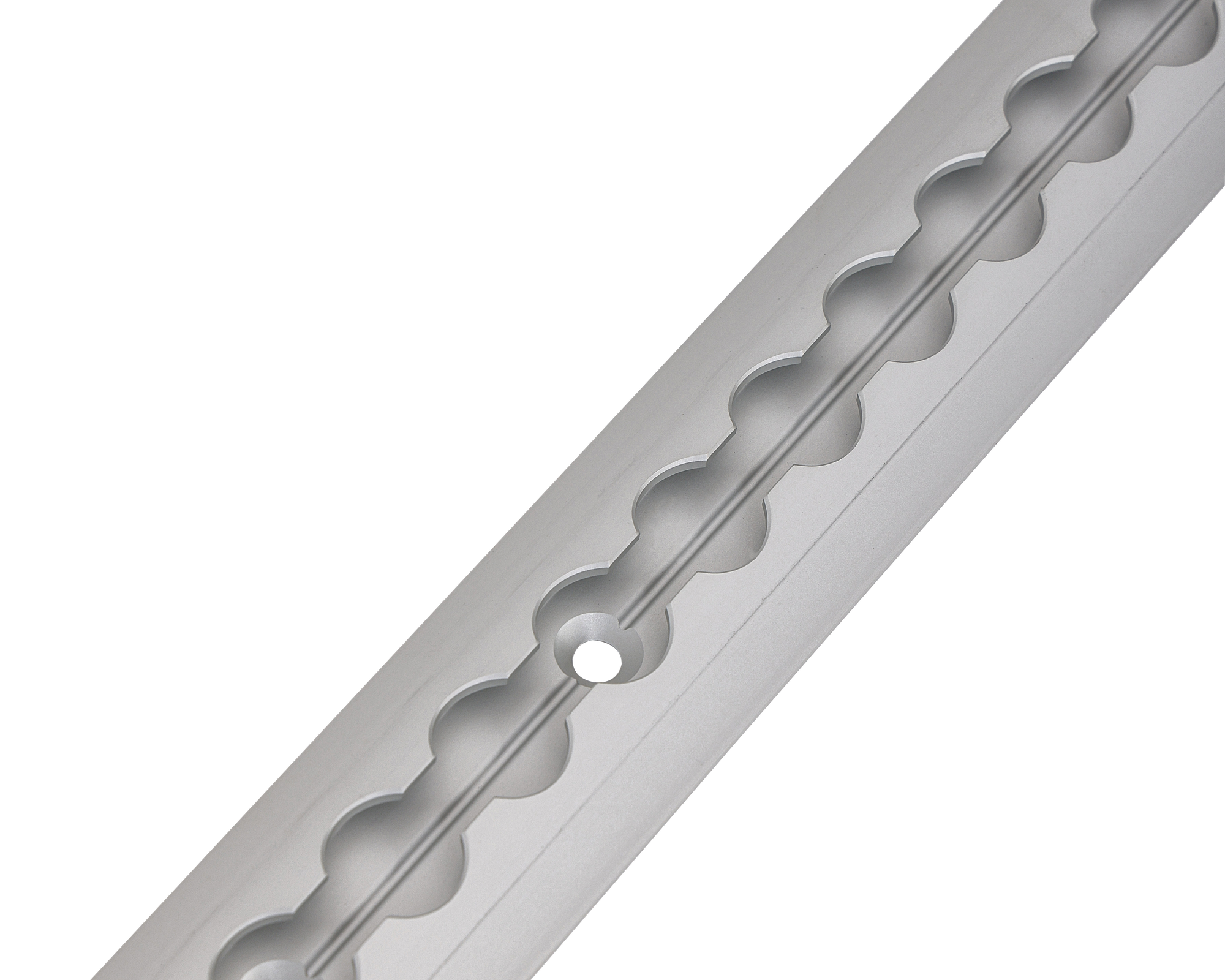 High capacity L-track made of durable aluminum with 3.5 mm thick channel.