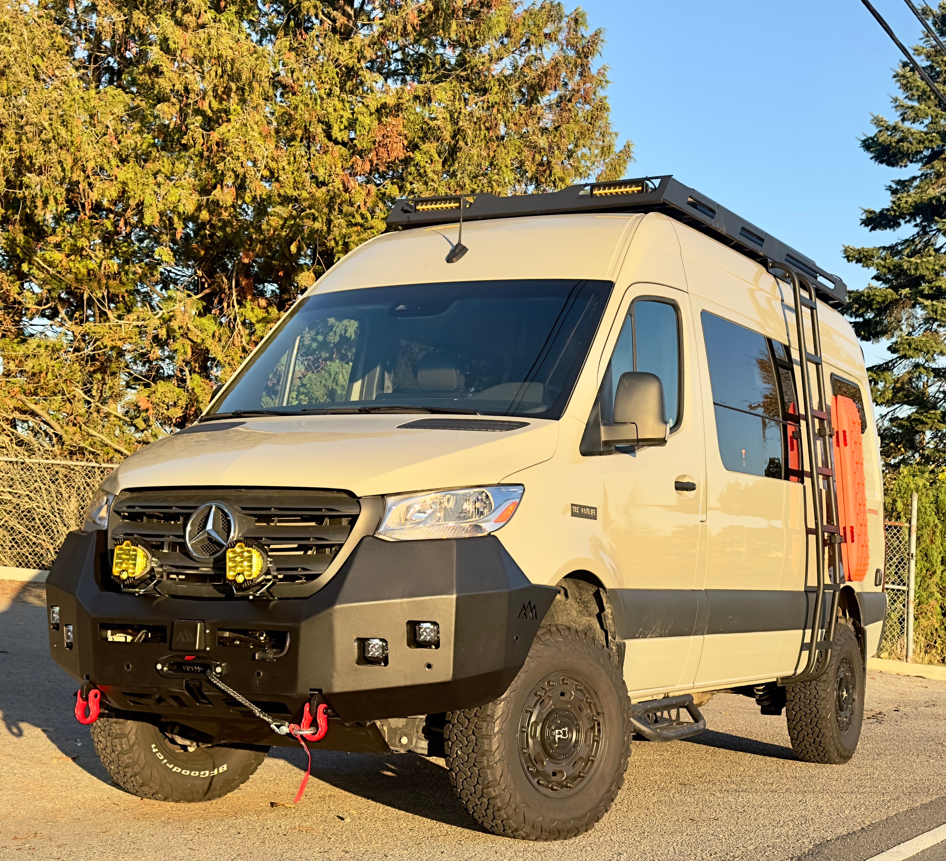 2007+ Mercedes Sprinter Modular Drop Down Running Boards Driver Side View