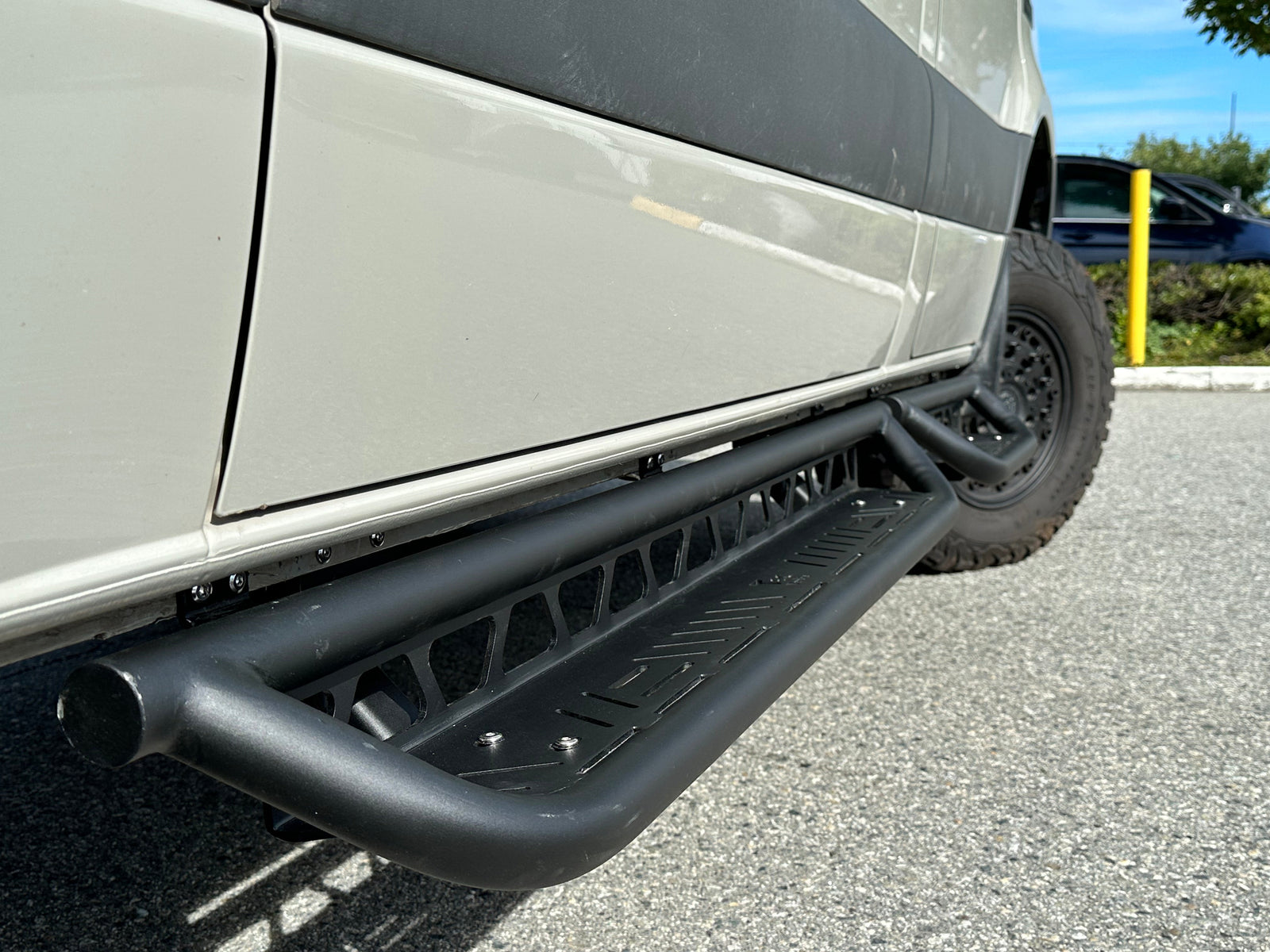 Modular running boards installed